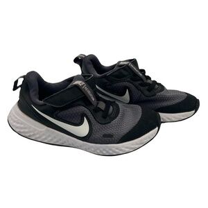 Nike Gray Black Revolution 5 Sneakers Size 12 C Kid’s